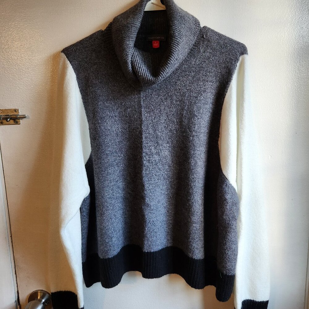 Vince Camuto Colorblock Sweater NWOT